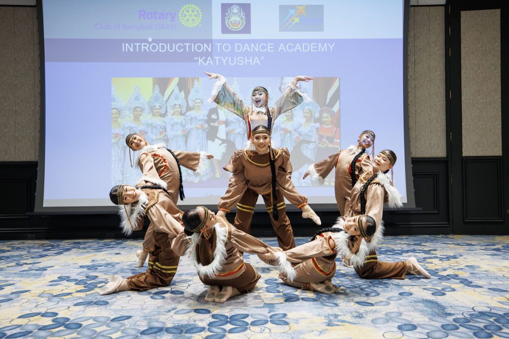 Cultural dance performance at the opening event